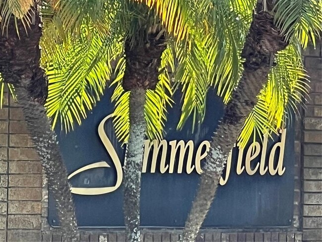 Foto del edificio - 13294 Summerton Dr