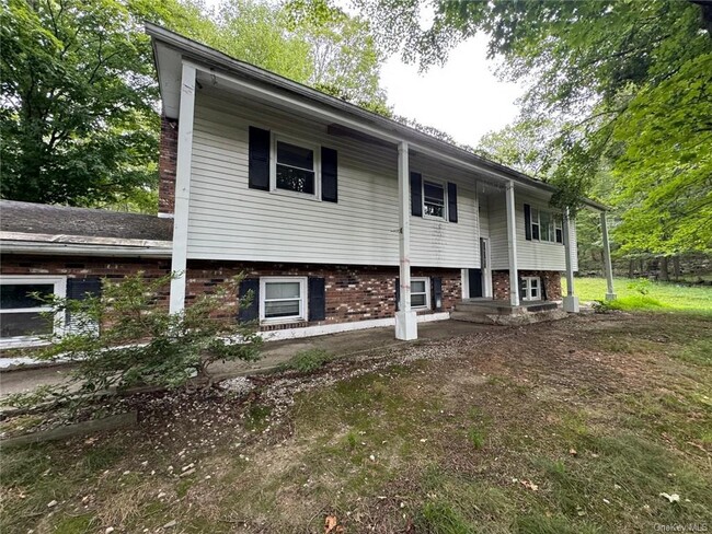 Building Photo - 220 Seven Springs Mountain Rd