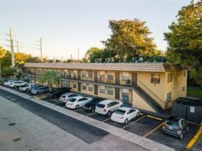 Building Photo - 1151 NE 17th Ct