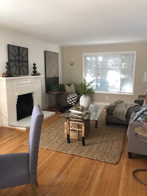 Foto del edificio - 3710 Sundale Rd