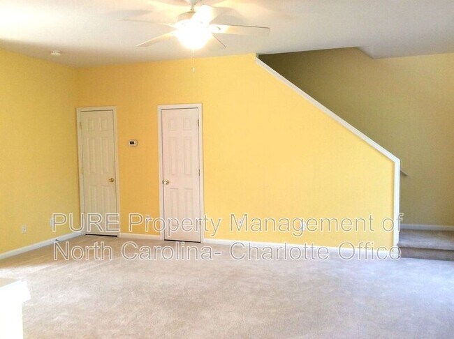 Building Photo - 11640 Huxley Rd
