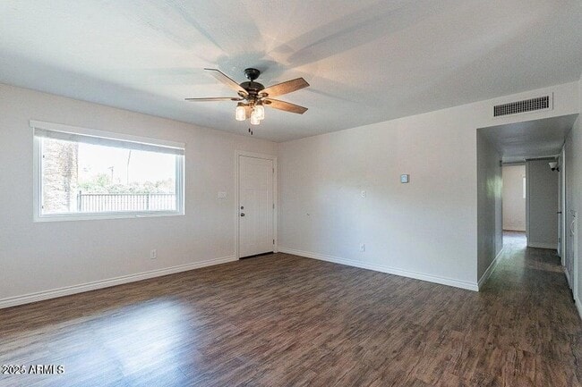 Foto del edificio - 4943 E Indian School Rd