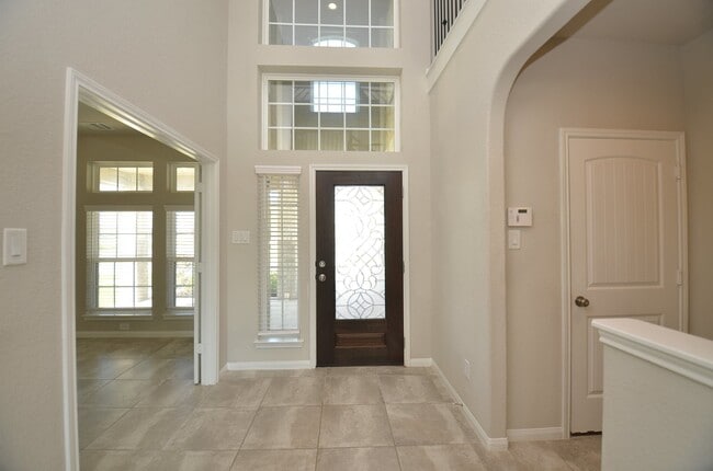Foto del edificio - 3502 Gannan Lake Ct