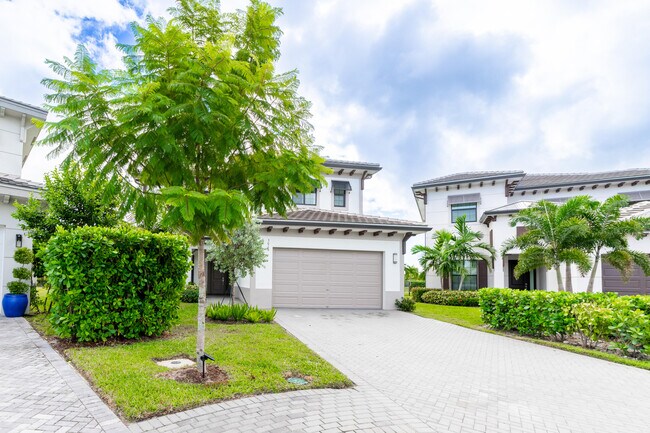 Foto del edificio - 3018 Safflower Cir