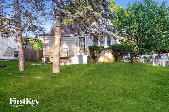 Primary Photo - 425 Judson St