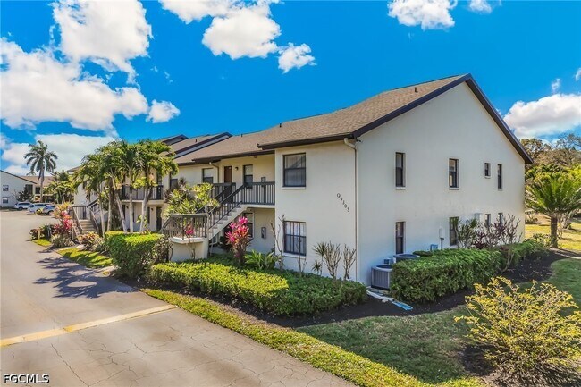Foto del edificio - 9305 Lake Park Dr