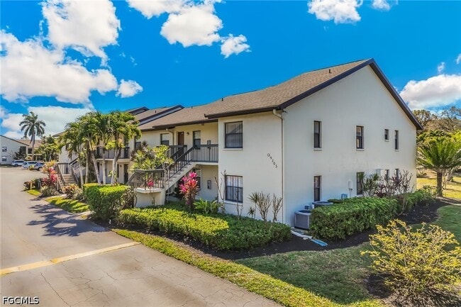 Building Photo - 9305 Lake Park Dr