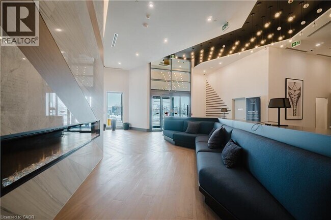 Building Photo - 1037 The Queensway