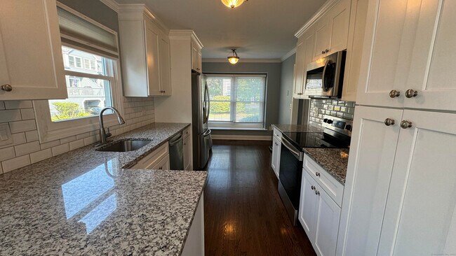 Foto del edificio - 90 Fawn Ridge Ln
