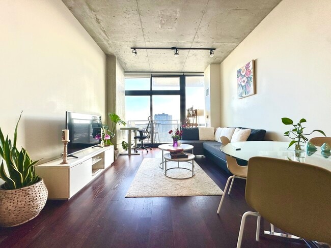 Foto del edificio - 235 W Van Buren St