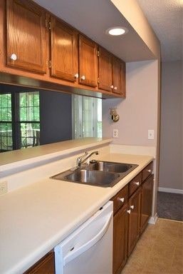 Building Photo - 2 BR 2 BA Condo in Pemberton Oaks