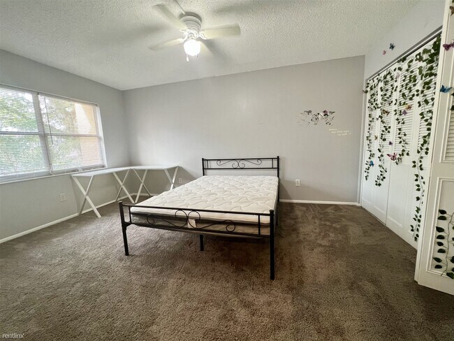 Foto del edificio - 1 br, 1 bath Condo - 4411 Shady Terrace La...