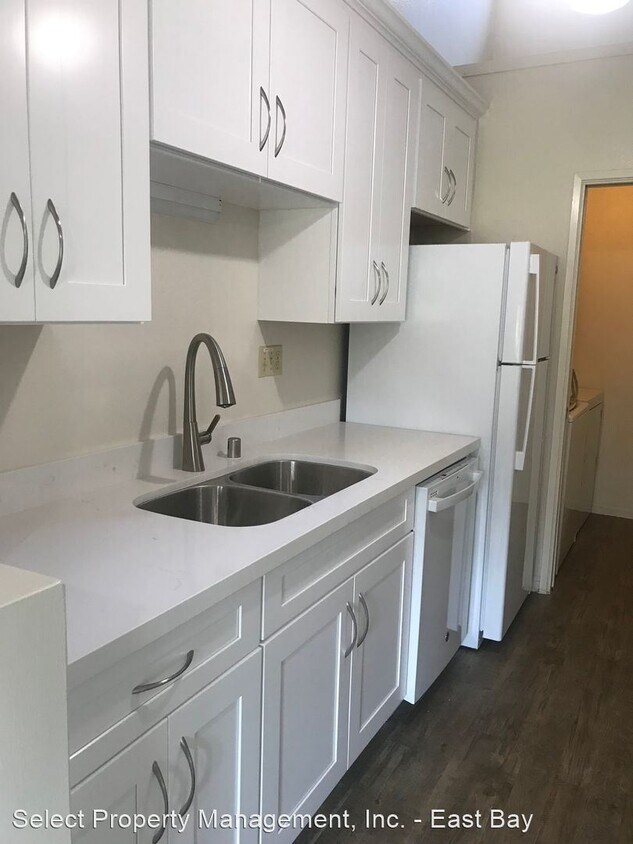 Primary Photo - 2 br, 2 bath House - 3284 La Mesa Drive #2