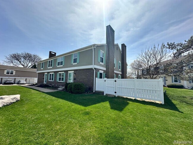 Foto del edificio - 41729 Broquet Dr