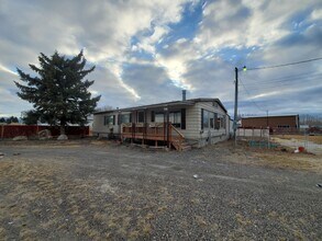 Building Photo - 123 S 200 W