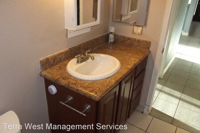 Foto del edificio - 3 br, 2 bath House - 2350 Aqua Vista Ave.