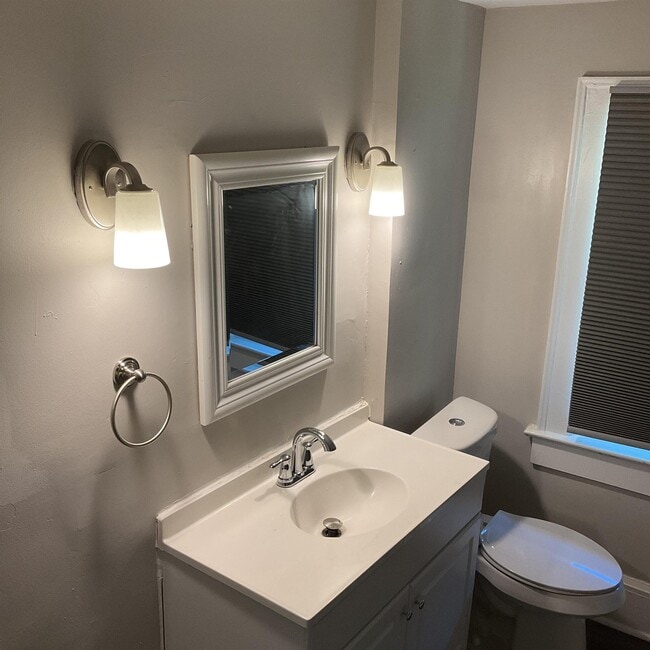 Building Photo - 441 Wildwood Ave