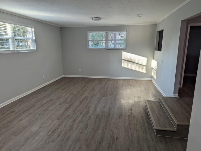 Building Photo - 8400 Alderman Rd