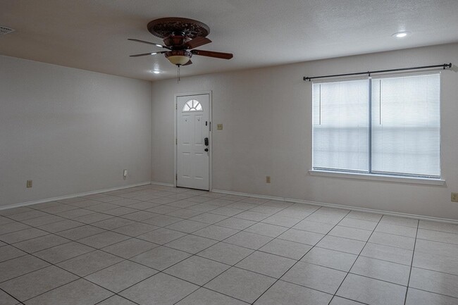 Building Photo - 100 Ramon Cardenas Dr