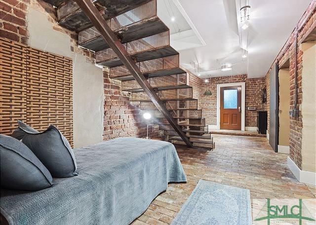 Foto del edificio - 323 E Jones St