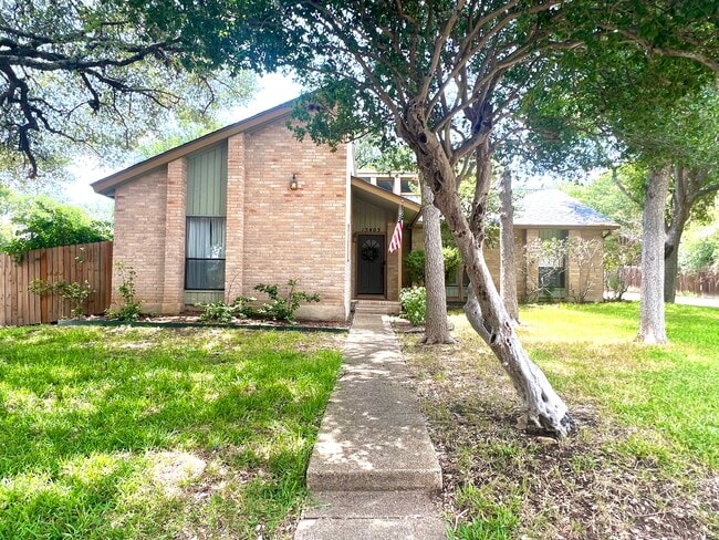 Building Photo - 13403 La Vista Dr