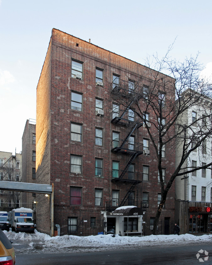 Foto principal - 405 W 45th St