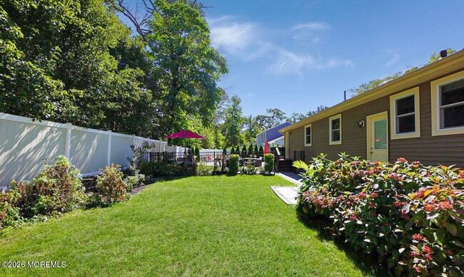 Building Photo - 175 Delaware Ave