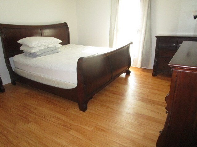 Foto del edificio - 14 Shadowbrook Ln