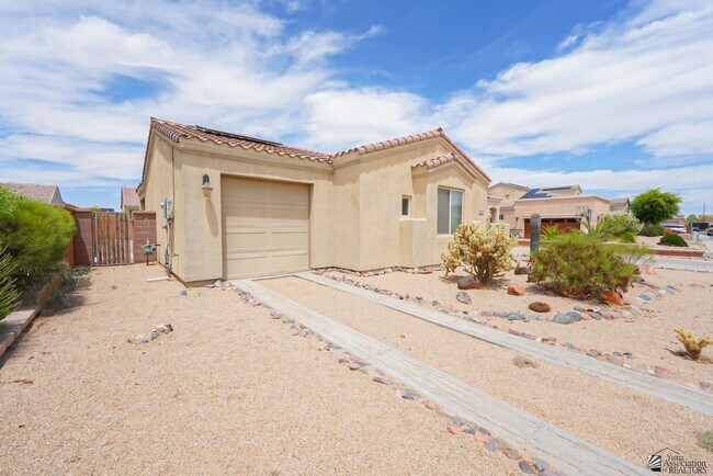 Building Photo - 3476 S Woodpecker Way