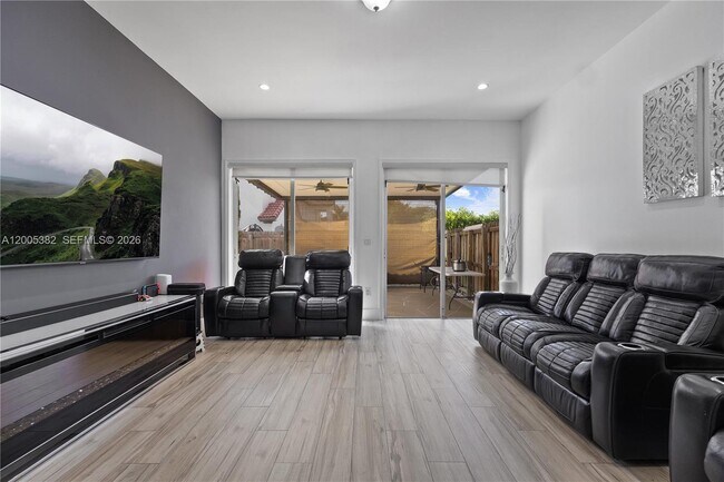 Foto del edificio - 8218 SW 163rd Pl