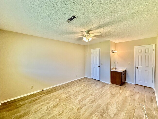 Foto del edificio - 1320 W Linden St