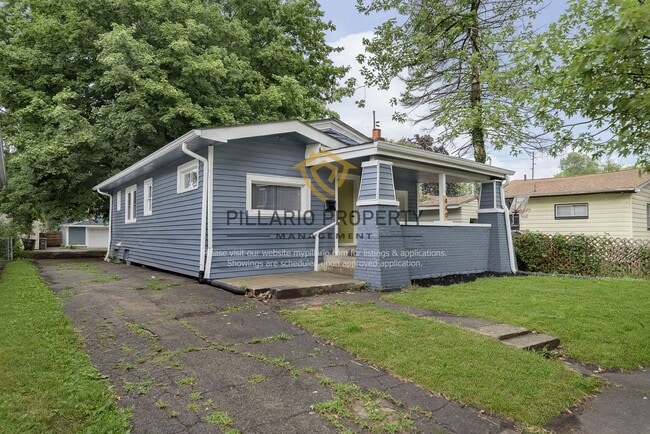 Building Photo - Newly Renovated, 2 Bedroom, 1 Bathroom Hom...