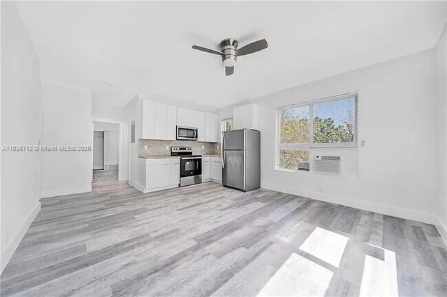 Foto del edificio - 1036 SW 5th St