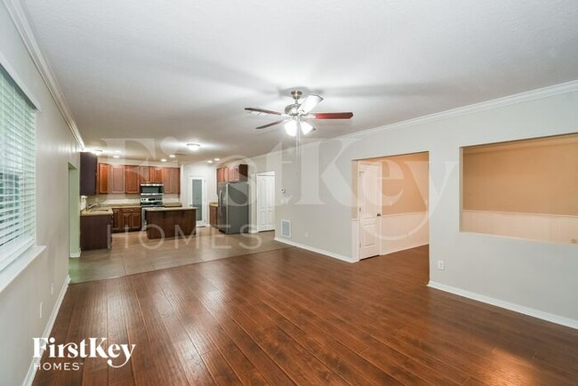 Foto del edificio - 10280 Magnolia Hills Drive
