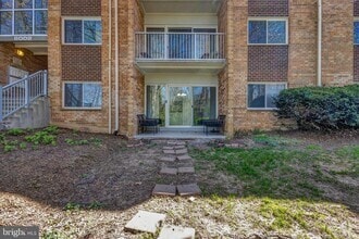 Building Photo - 8002 Le Havre Pl