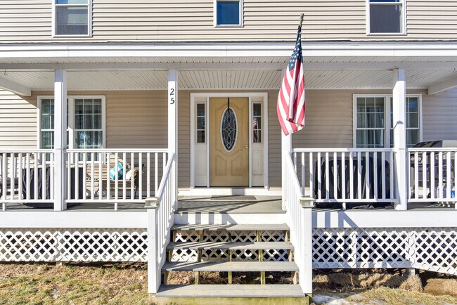 Building Photo - 25 Twin Pines Rd
