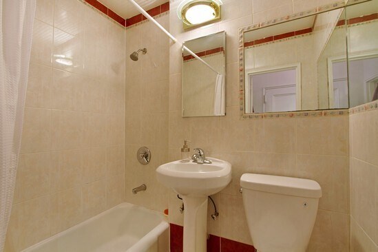Foto del edificio - 227 E 69th St