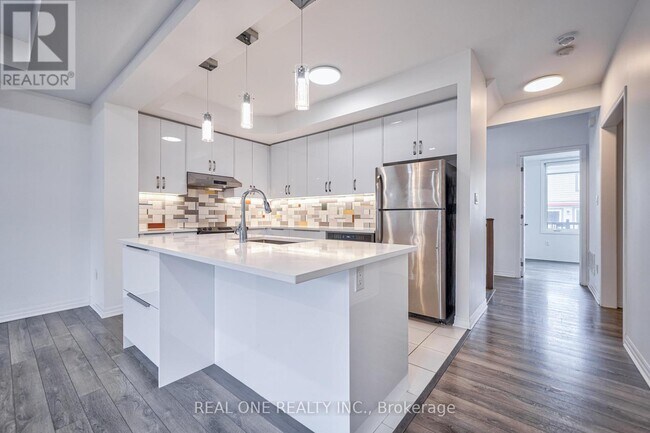 Building Photo - 3073 George Savage Ave