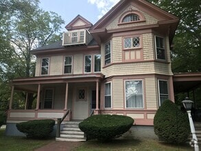 Building Photo - 141-143-143 Silver St