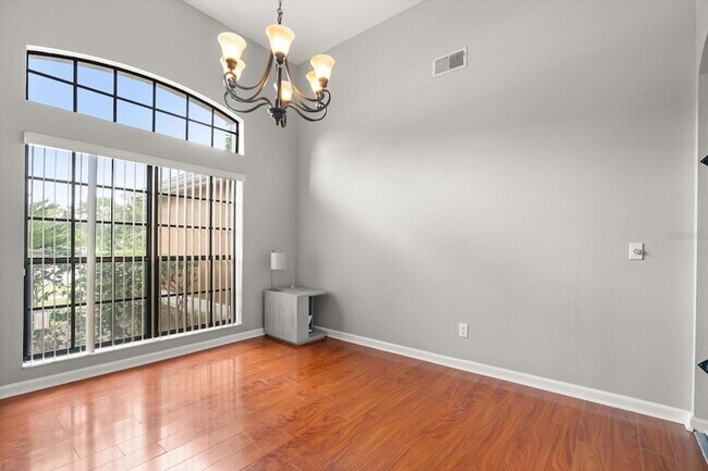 Foto del edificio - 6839 Hidden Glade Pl