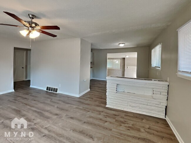 Building Photo - 2948 Templeton Rd