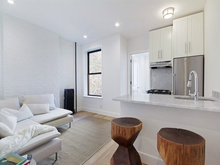 Foto principal - 855 Franklin Ave