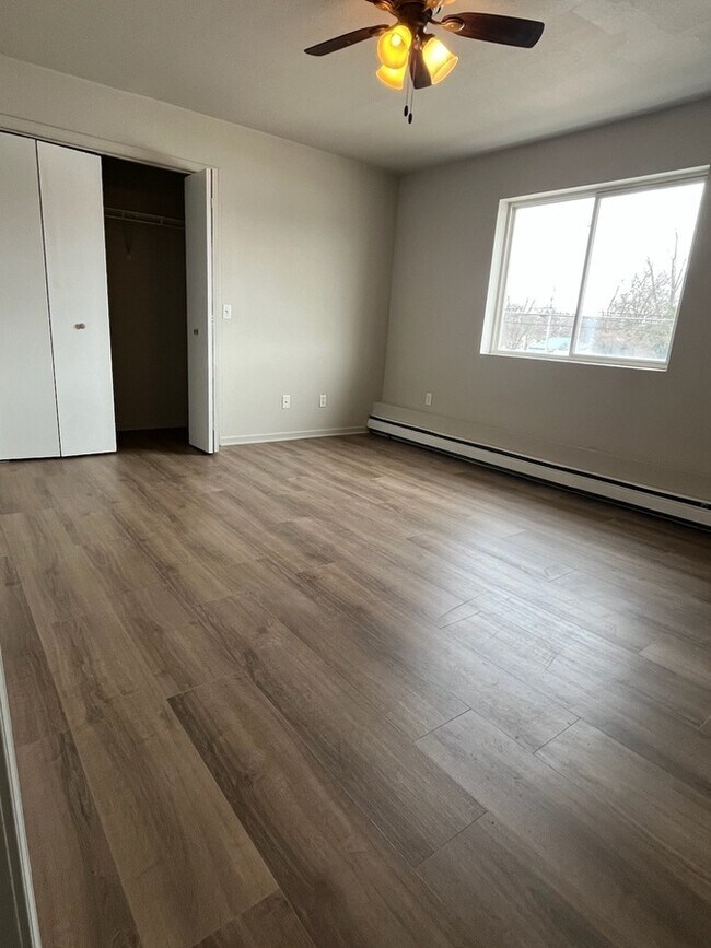 Foto del edificio - 3355 Whitehall Rd