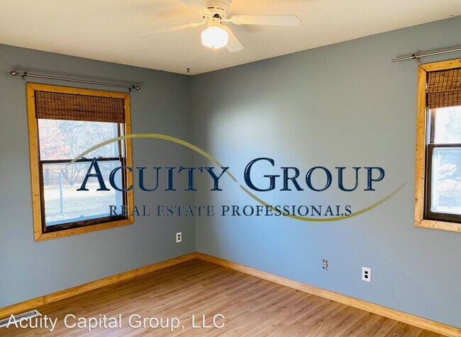 Foto del edificio - 3 br, 2 bath House - 8856 Odean Ave