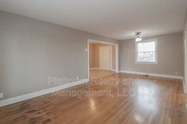 Building Photo - 1748 Gateway Ln
