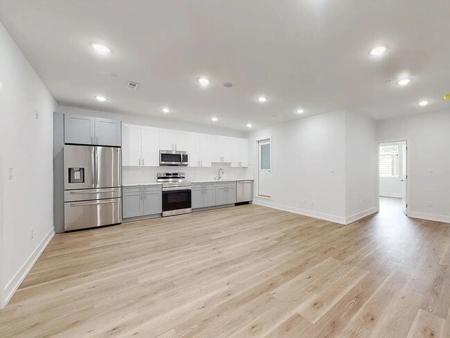 Photo - 1728 W Susquehanna Ave Apartment