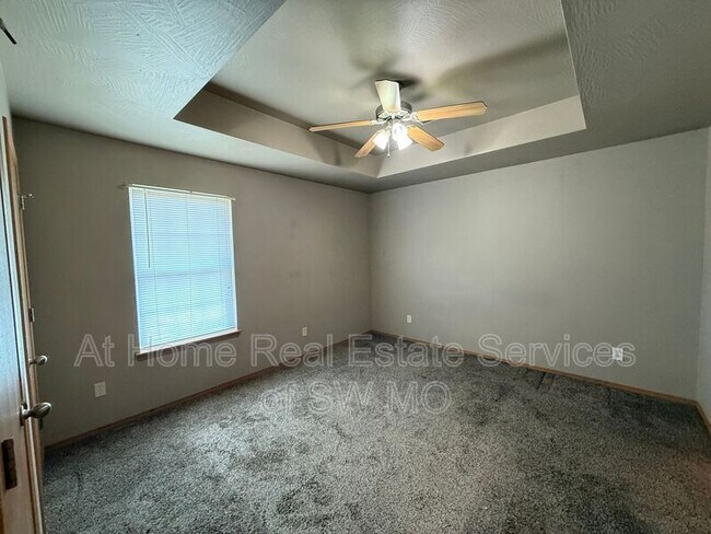 Building Photo - 661 S Landen