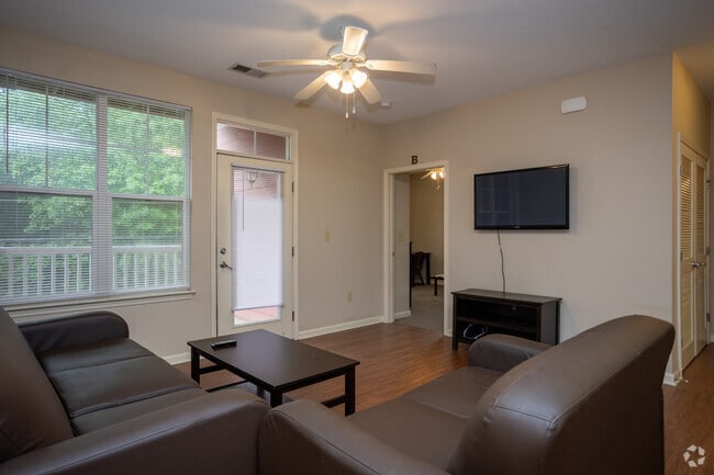 3BR,3BA - 1,245SF - Living Room - Walden Station Apts