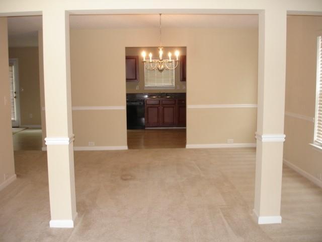 Building Photo - 3587 Rosebud Park Dr