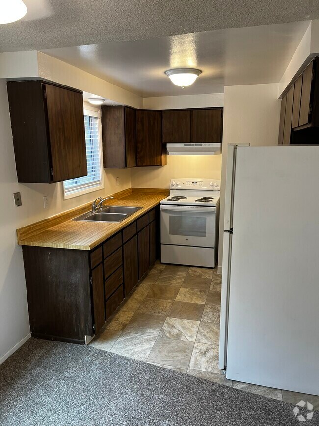 SiskiyouHargadine Historic Dist Apartments for Rent with Hardwood